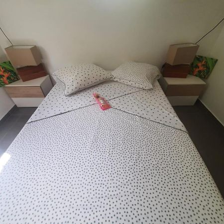 5 Min Plage T2 Ideal Pour Retraites/Jeune Couple Сен-Лу Екстериор снимка